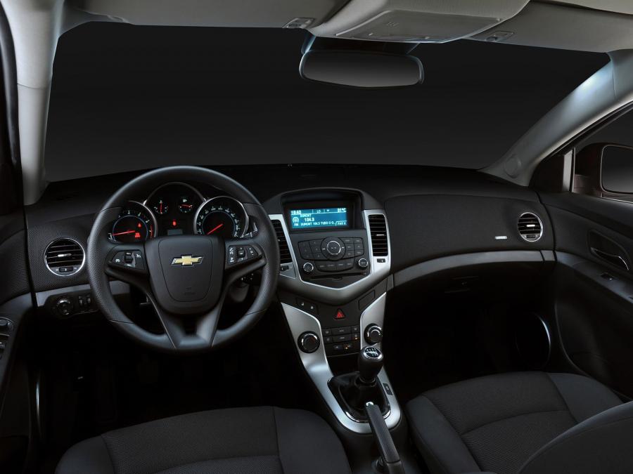  Chevrolet Cruze Sport6 2012 года  (фото 4 из 63)